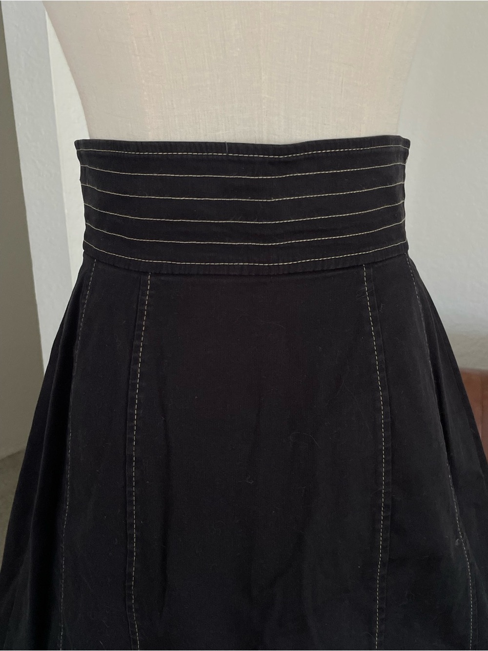 Nanette Lepore Office Siren Casual Buttoned Skirt - Picture 6 of 8